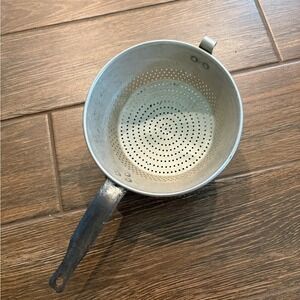 Vintage Mid-Century Ware-Ever TAC U Aluminum Co.‎ Strainer No 933 With Handle